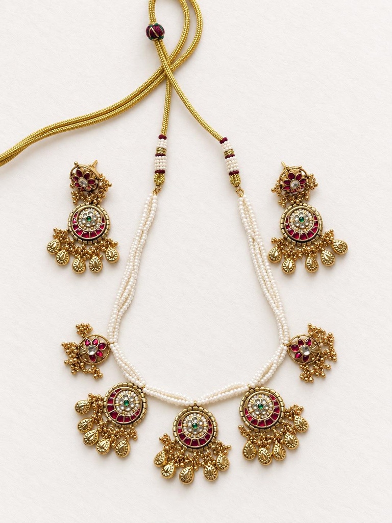 [HOD-JS-RAJWADA-MED-001] Rajwada Medallion Pearl-Style Necklace Set