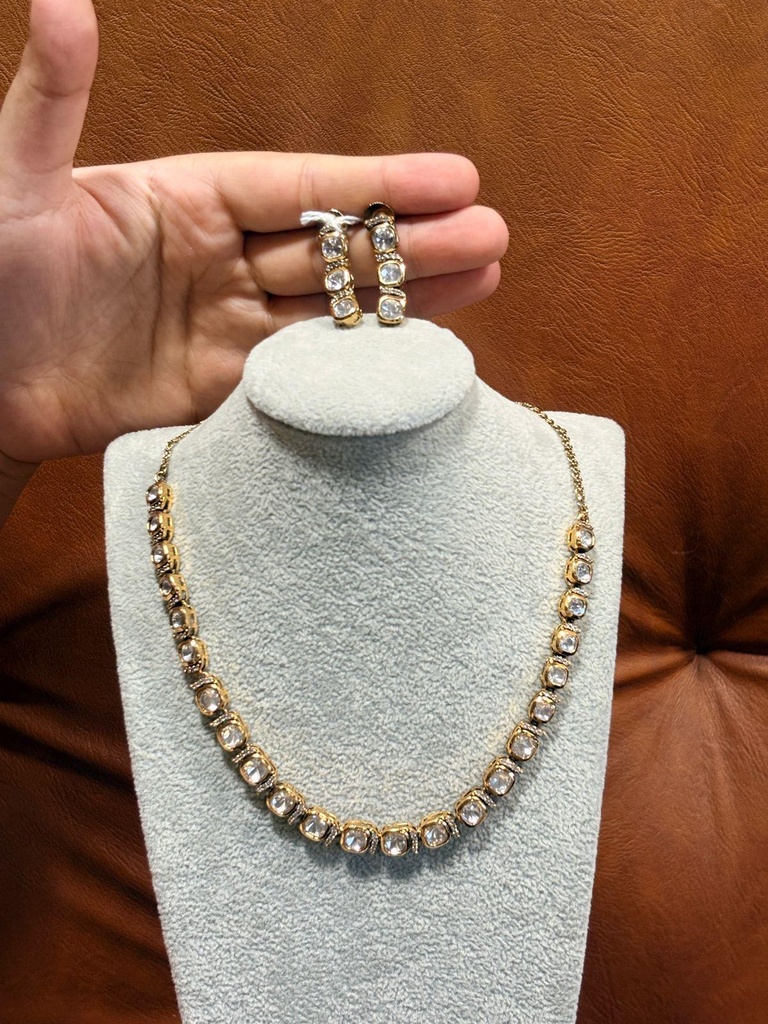 [HOD-AARIKA-CLR-001] Aarika Heritage Square Crystal Necklace