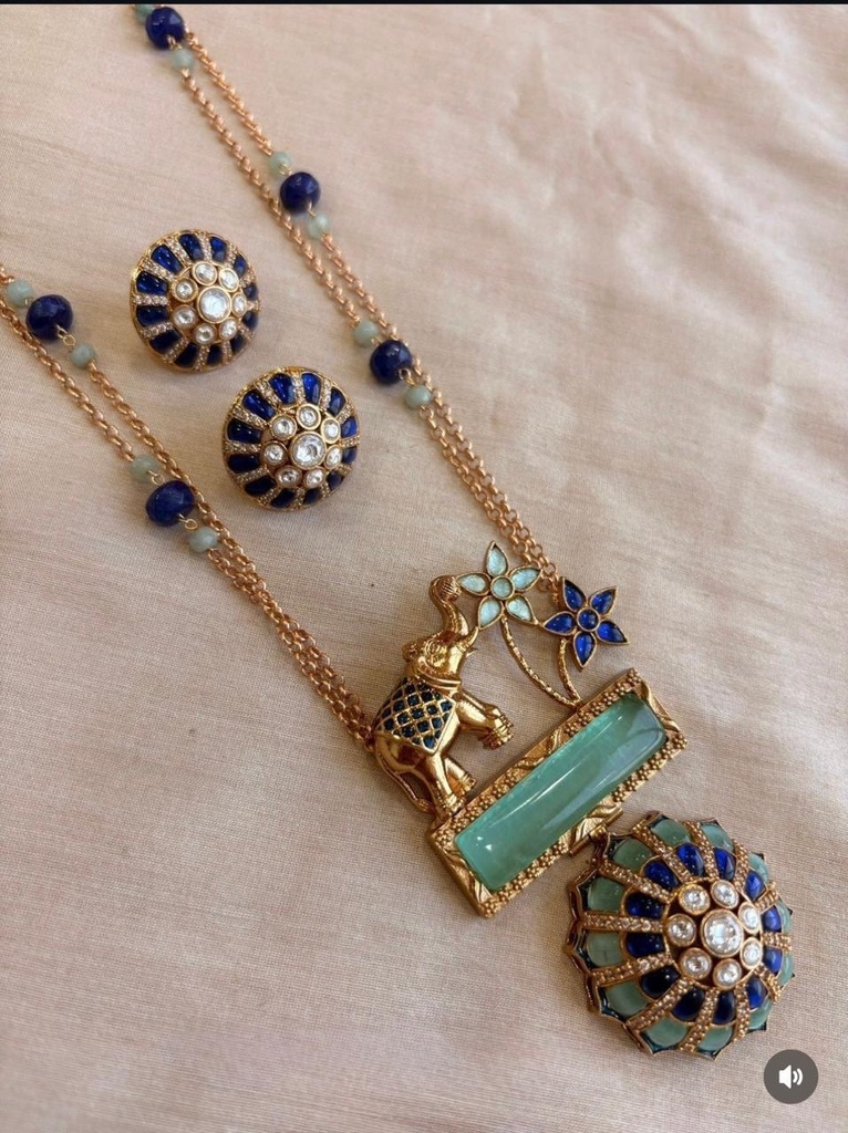Royal Elephant Charm Pendant Necklace Set